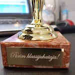 Graveeringuga kuldne Oscar