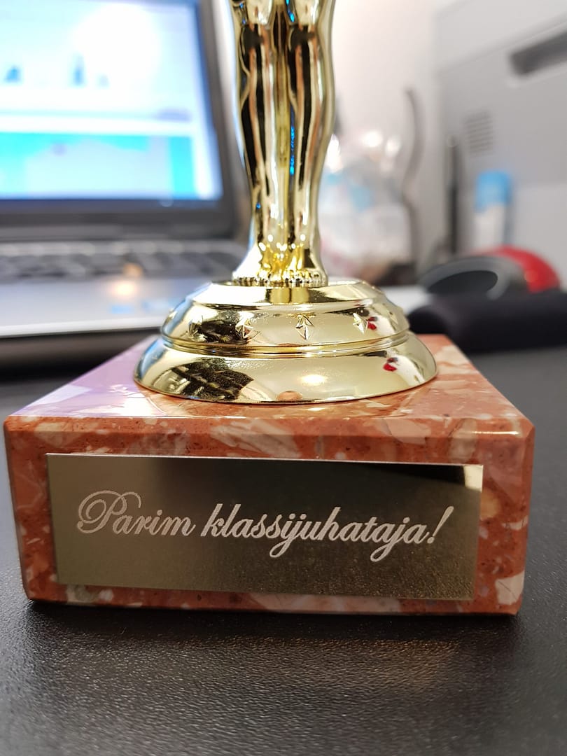 Graveeringuga kuldne Oscar